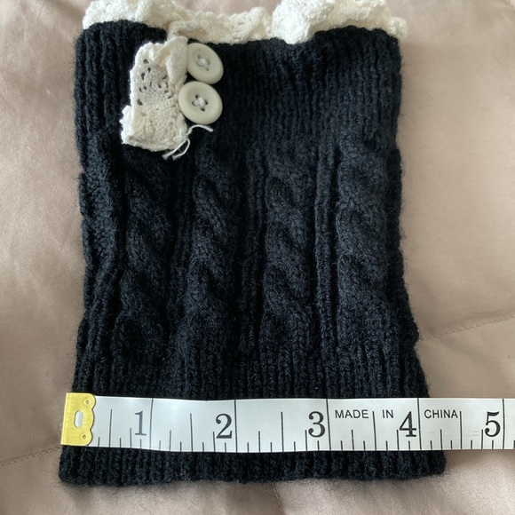 Black and Cream Lace and Button Boot Cuff - Picture 4 of 5